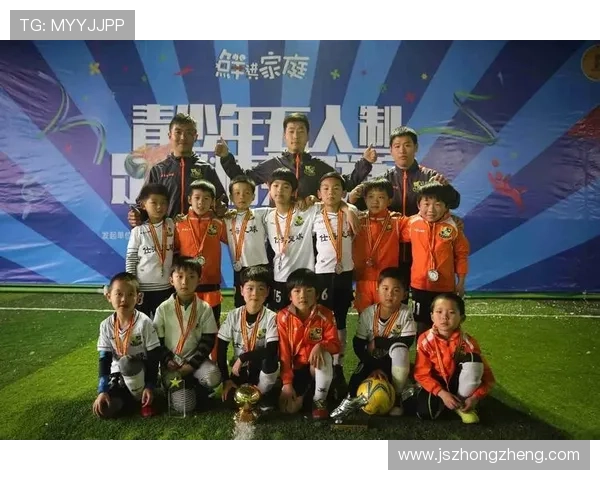 广州足球队团队协作深度解析与其他球队的对比分析